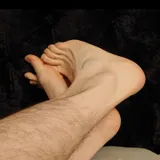 Alien love feet