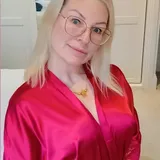 British mom next door 🇬🇧